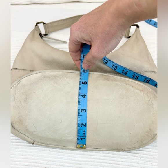 American Leather Co. Carrie Hobo Bag in Ivory Cream Stone - Picture 8 of 16